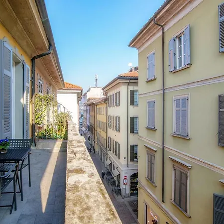Downtown * Como