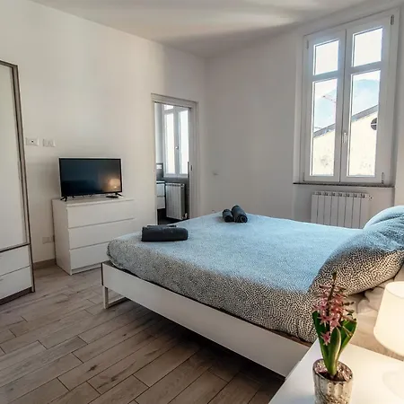 Downtown Apartament Como